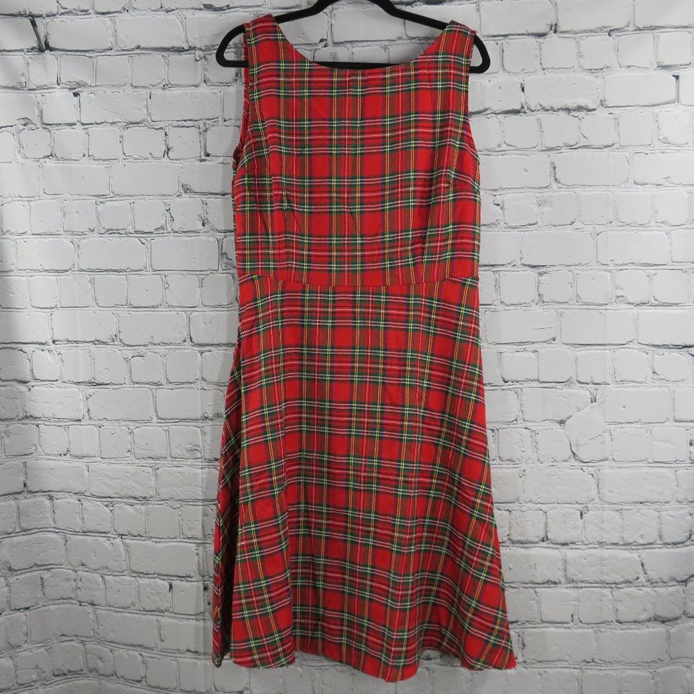 Women's Plus Sleeveless Plaid Dress